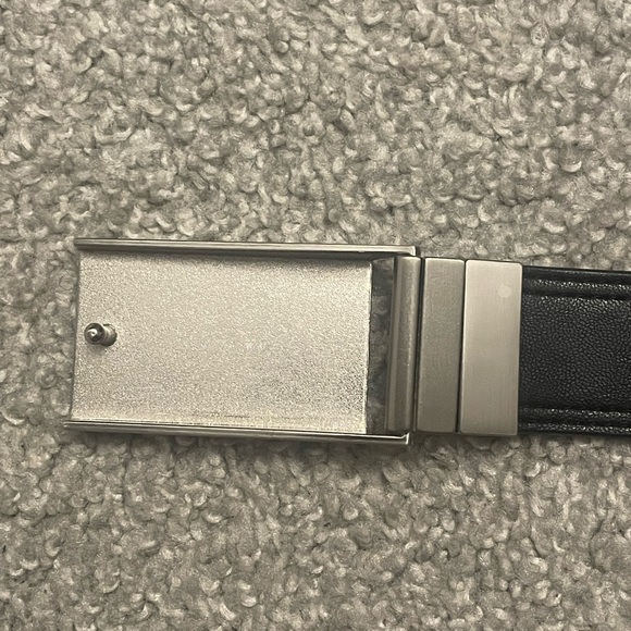 Calvin Klein Men’s Dress Belt. Reversible Black & Brown. Size 34. - Picture 5 of 9